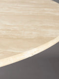 Arda Esstisch Travertin Walnuss Ø 115 cm, Detail