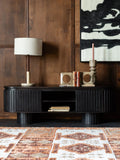 Kenji Sideboard Braun im Raum