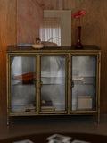 Gertlush Sideboard Gold im Raum