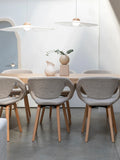 Belle Pendelleuchte in Beige im Raum