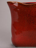 Edna Vase in Rot, Detail