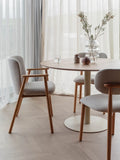 Steven Esstisch Beige Ø 110 cm im Raum