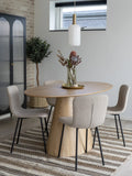 Halden Esszimmerstuhl Bouclé, beige, schwarze Beine Esszimmerstuhl Living Nordic
