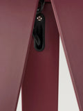Tripod Stehleuchte in Burgunderrot, Detail