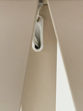Tripod Stehleuchte in Beige, Detail