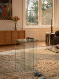 Linea Beistelltisch Glas Transparent im Raum