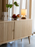 Barbier Sideboard in Natur im Raum