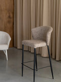 Georgia Soft Barhocker, 2er-Set in Braun im Raum
