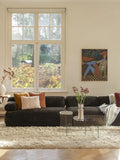 Rembrandt 4,5-Sitzer Sofa in Dunkelbraun im Raum