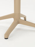 George Bistrotisch in Beige, Detail