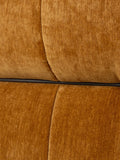 Hodge 4,5-Sitzer Sofa in Ocker, Detail