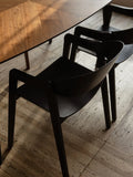 Westlake Armlehnstuhl, 2er-Set in Schwarz im Raum