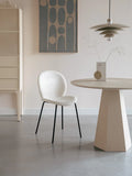 Bonnet Esszimmerstuhl, 2er-Set in Off-White im Raum