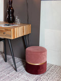 Bubbly Pouf in Rosa im Raum