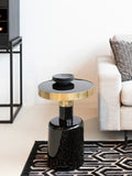 Glam Beistelltisch in Schwarz/Gold im Raum