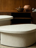 Veda Beistelltisch Marmor Beige im Raum