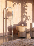 Noble Beistelltisch oval Beige im Raum