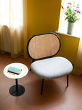 Spike Loungesessel in Natur/Grau im Raum