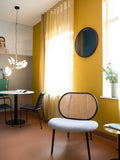 Spike Loungesessel in Natur/Grau im Raum