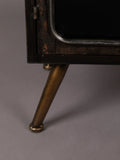 Denza Vitrine Schwarz, Detail