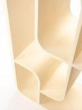Seven Regal in Beige, Detail