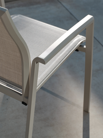 Stapelsessel | Stapelsessel Kari Aluminium greige mit Bezug Textilen Sesam - von Stern Möbel online kaufen bei LIVINGforme.
