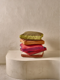 Kissen | POMAX Liora Kissen mit Kontrastpaspel - von POMAX online kaufen bei LIVINGforme.