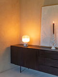 Travis Sideboard in Eiche Schwarz im Raum