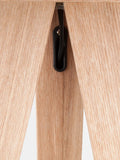 Tripod Stehleuchte Holz in Schwarz, Detail