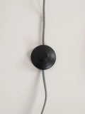 Buckle Head Stehleuchte in Schwarz, Detail
