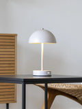 Holt LED-Tischleuchte sand/Stahl, aufladbar Tischleuchte Living Nordic