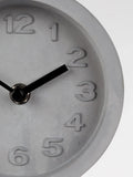 Pendulum Time Wanduhr in Beton Grau, Detail