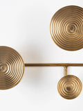 Hypnotising Wandgarderobe Messing, Detail