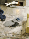 Couchtisch Alba Roulette, Platte Silver, im Raum