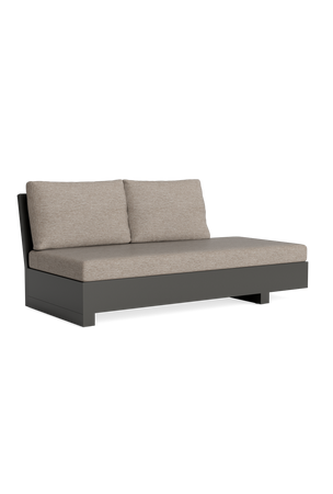 Edge Lounge Open Robustes Teak, Lava Bank links mit Kissen