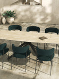 Esstisch Ria 160/240 x 100 x 76 cm, Platte Travertin, im Raum