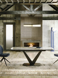 Esstisch Bristol 130/200 x 90 x 76 cm, Platte Marmoroptik Doro, im Raum