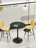 Esstisch Diabolo Ø75 x 90 cm, Platte Marmoroptik Marquina, im Raum