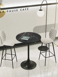 Esstisch Diabolo Ø75 x 100 cm, Platte Marmoroptik Marquina, im Raum