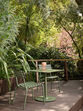 Gartentisch | PICO Café-Tisch eckig mit Rundfuß - von Houe online kaufen bei LIVINGforme.