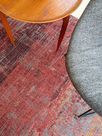 Atlantic Streaks Nassau Red Runder Teppich Teppich Louis de Poortere