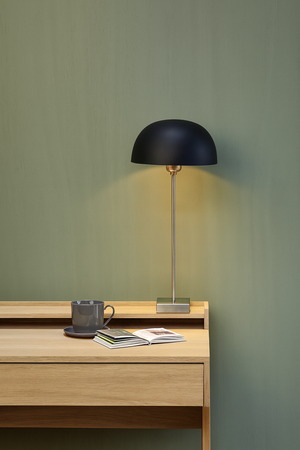 Tischleuchte | Chelsea Tischleuchte aus Edelstahl – Varianten Nickel & Gold, 54 cm Höhe - von Lambert online kaufen bei LIVINGforme.