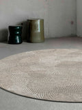 Meditation Coral Shell Beige Runder Teppich Teppich Louis de Poortere