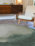 Meditation Lagoon Palm Green Runder Teppich Teppich Louis de Poortere