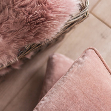 Kissenbezug | Kissenhülle Velours | UNI pink dust -  von LIVING online kaufen bei LIVINGforme.