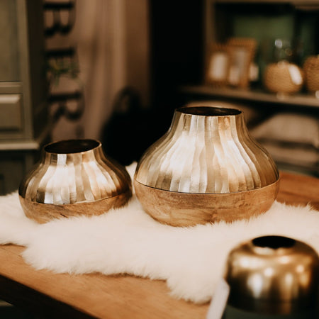 Vasen | Vase | Wilma Wood in Gold -  von LIVING online kaufen bei LIVINGforme.
