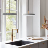 Pendelleuchte | UMAGE | "Asteria" Pendelleuchte – Nuance Olive -  von UMAGE online kaufen bei LIVINGforme.