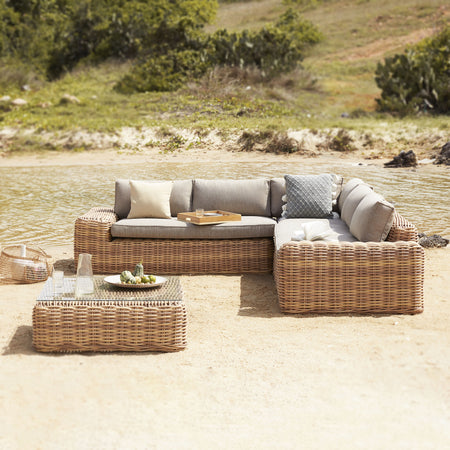 Lounge | Outdoor Ecklounge Beach Club mit Tisch/Hocker, Wicker, Rattan - natur, hellgrau -  von LIVING online kaufen bei LIVINGforme.