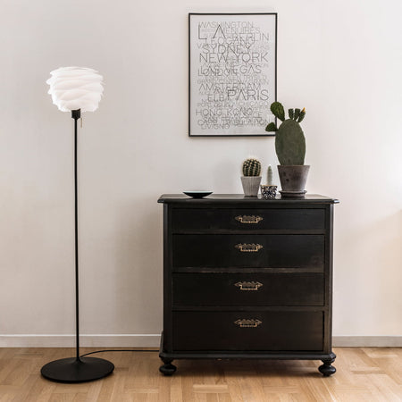 Stehleuchten | UMAGE | "Champagne" Stehleuchtenfuß – Black -  von UMAGE online kaufen bei LIVINGforme.